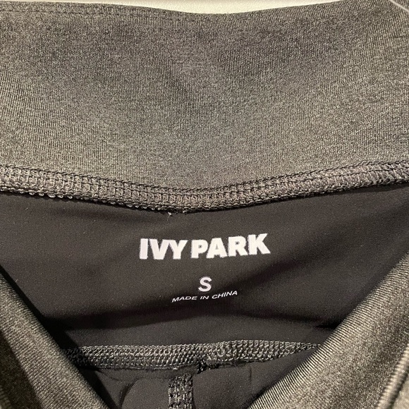 Ivy Park Cropped Tights Grey Small - Picture 5 of 5
